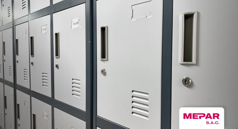 Gabinetes metálicos